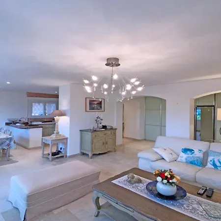 Les Saisons * Sainte-Maxime