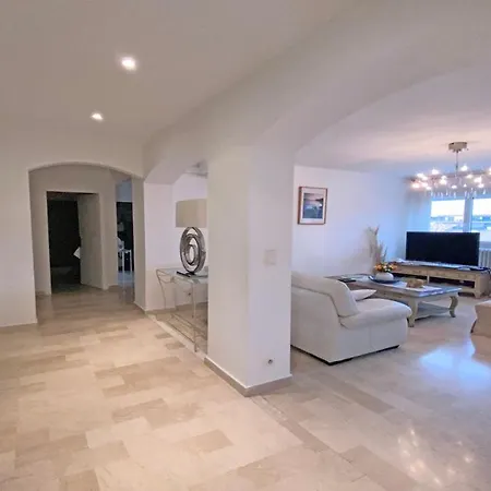 Les Saisons Sainte-Maxime